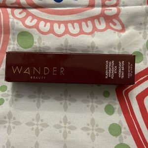 Wander Beauty tan shade Flash Focus Foundation